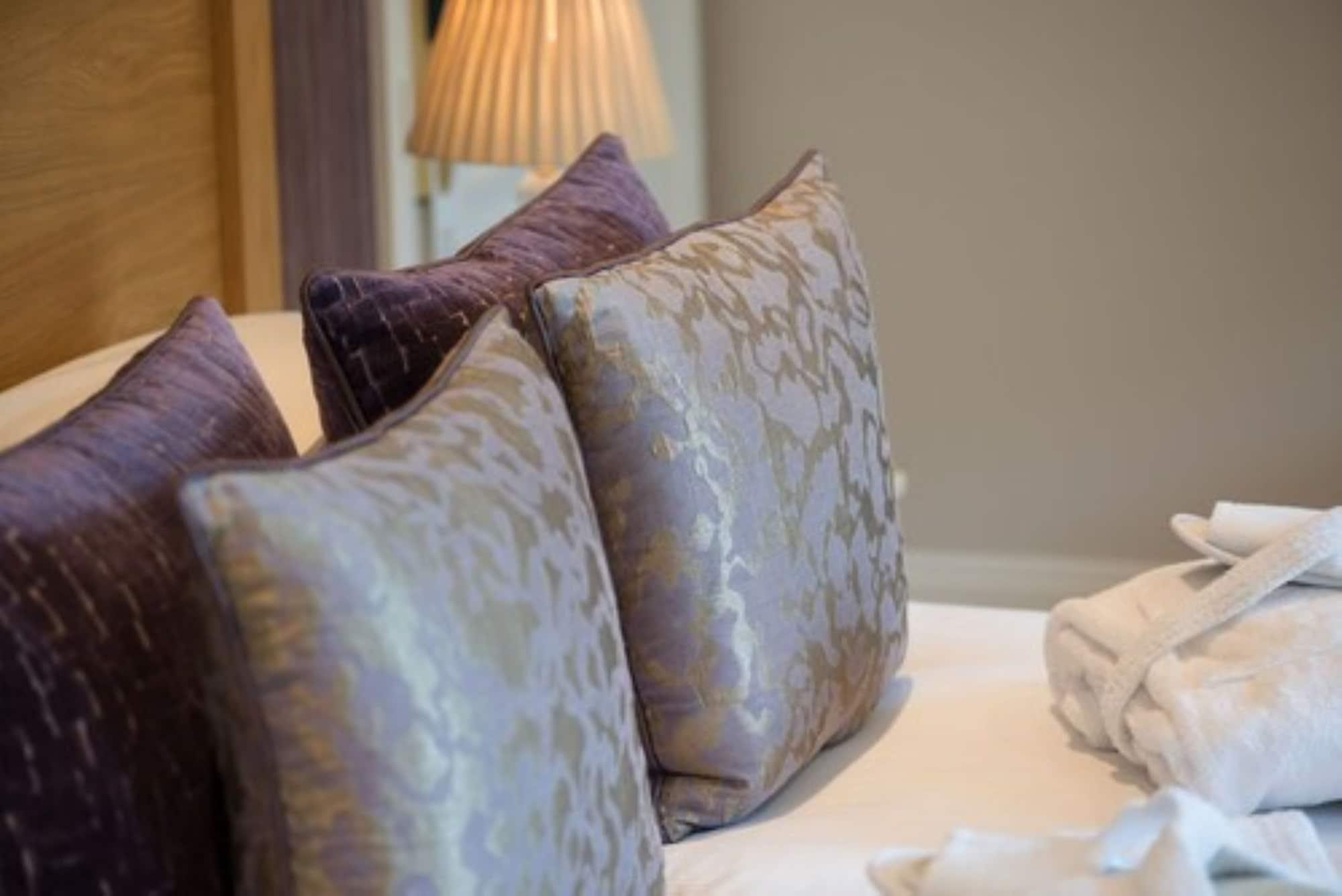 Bartley Lodge Hotel ลินด์เฮิร์สต์ ภายนอก รูปภาพ