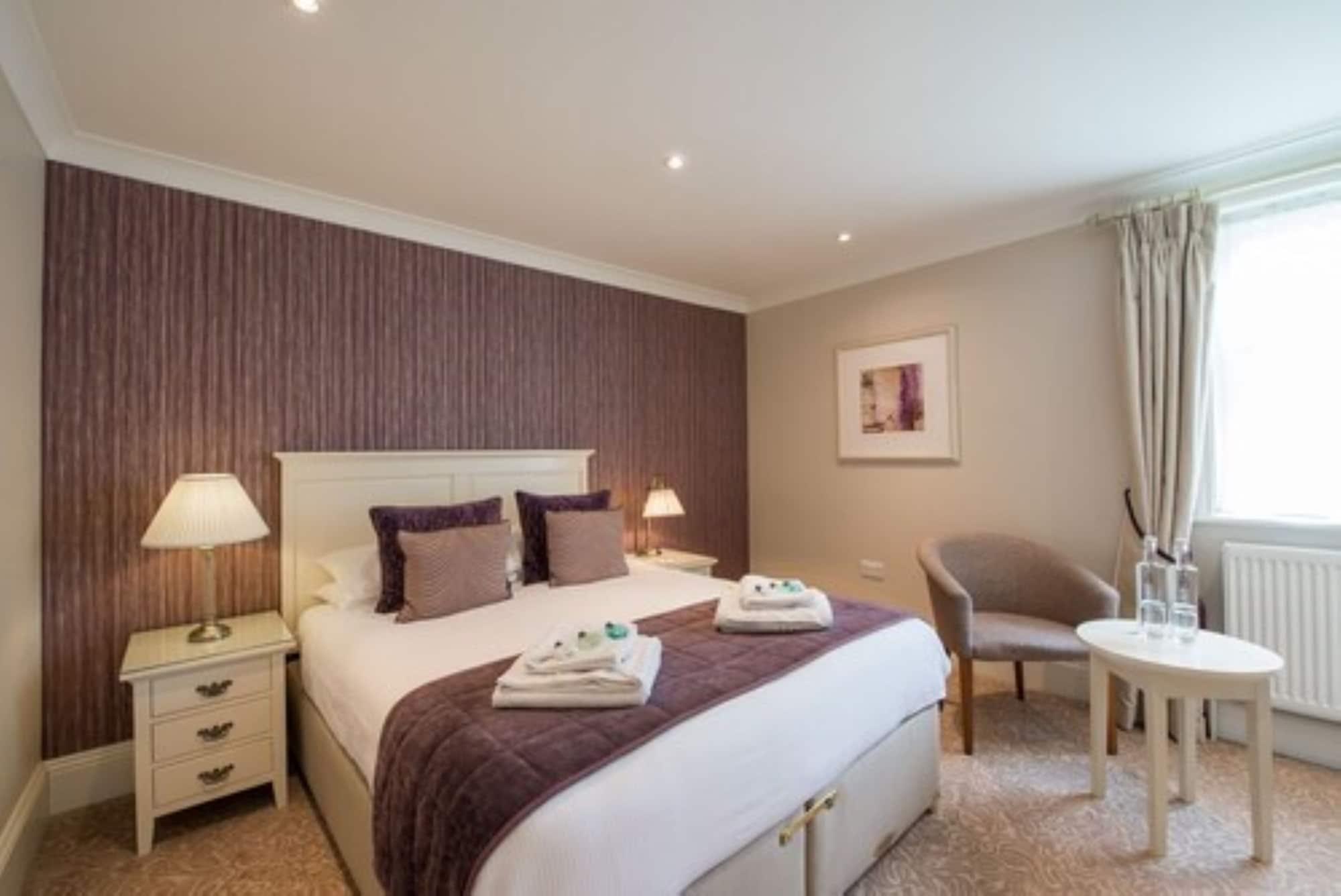 Bartley Lodge Hotel ลินด์เฮิร์สต์ ภายนอก รูปภาพ