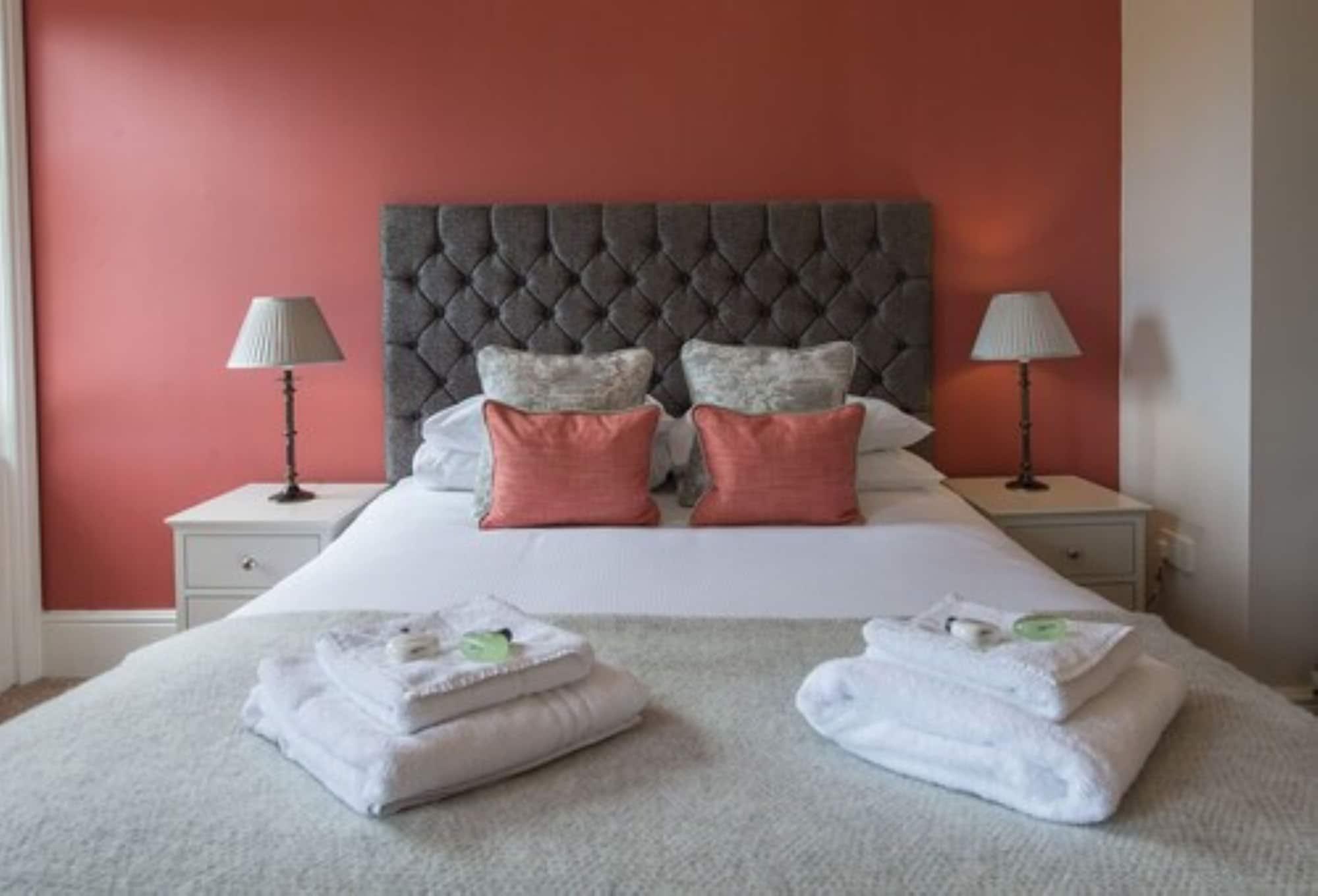 Bartley Lodge Hotel ลินด์เฮิร์สต์ ภายนอก รูปภาพ