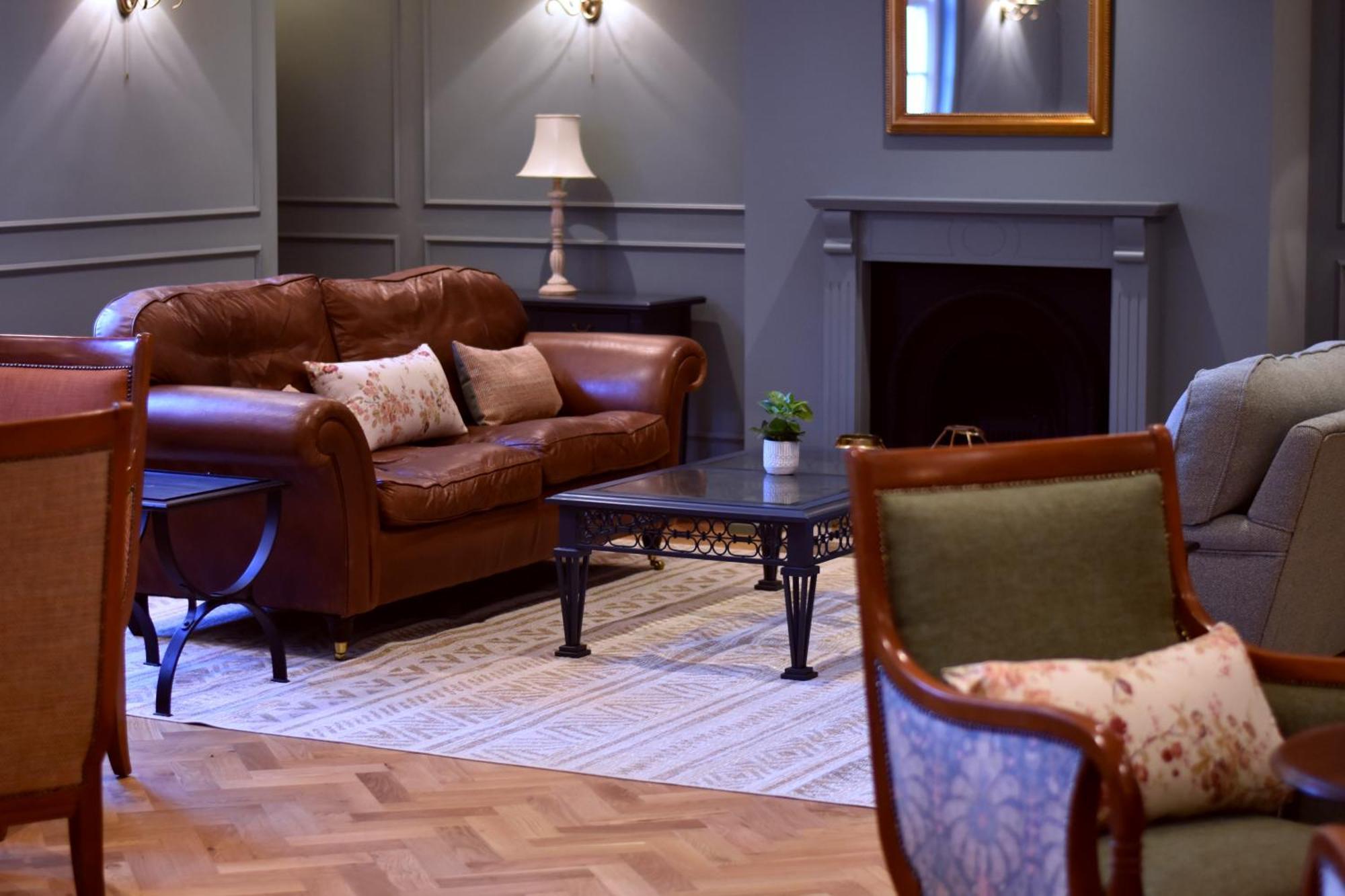 Bartley Lodge Hotel ลินด์เฮิร์สต์ ภายนอก รูปภาพ