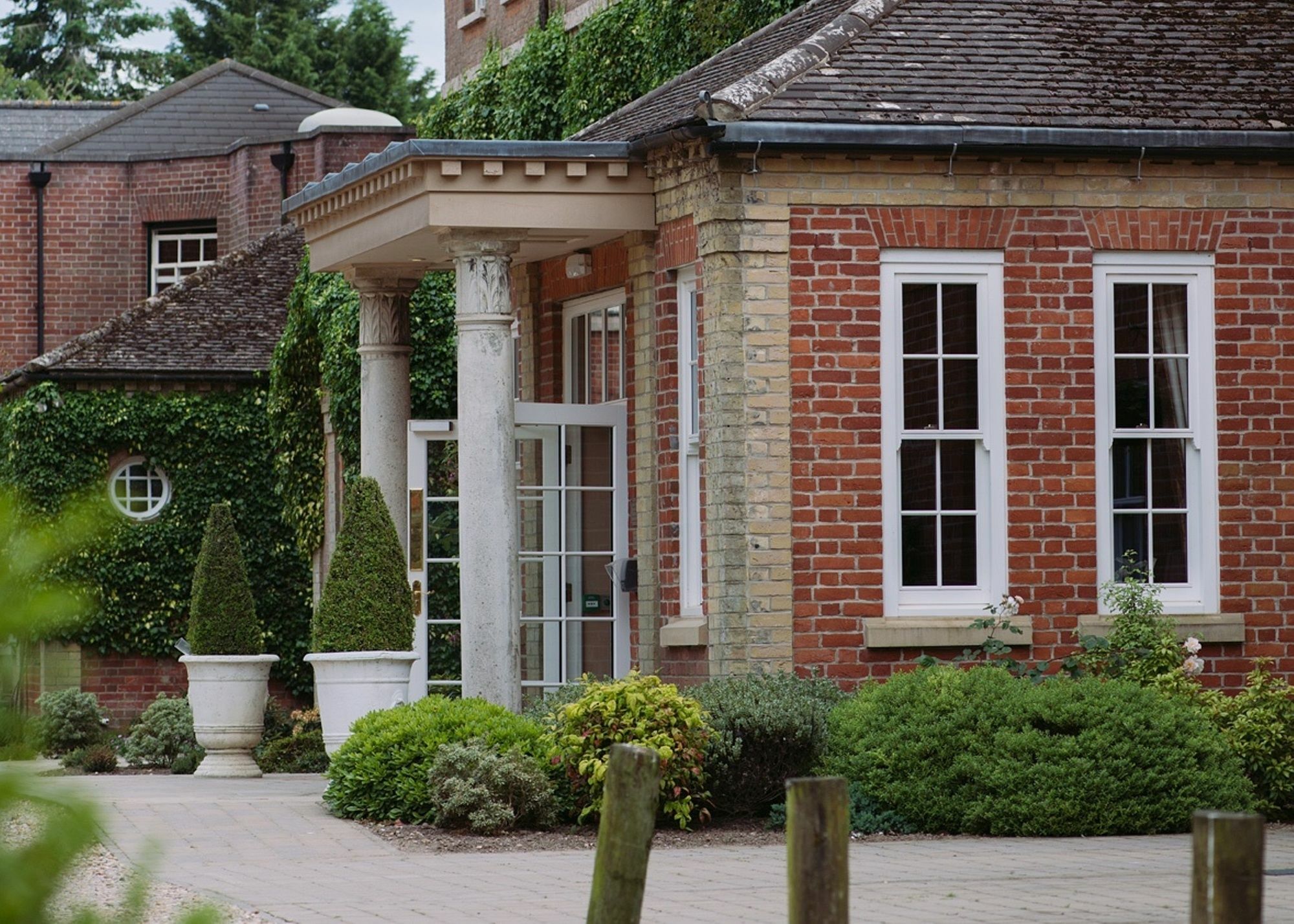 Bartley Lodge Hotel ลินด์เฮิร์สต์ ภายนอก รูปภาพ